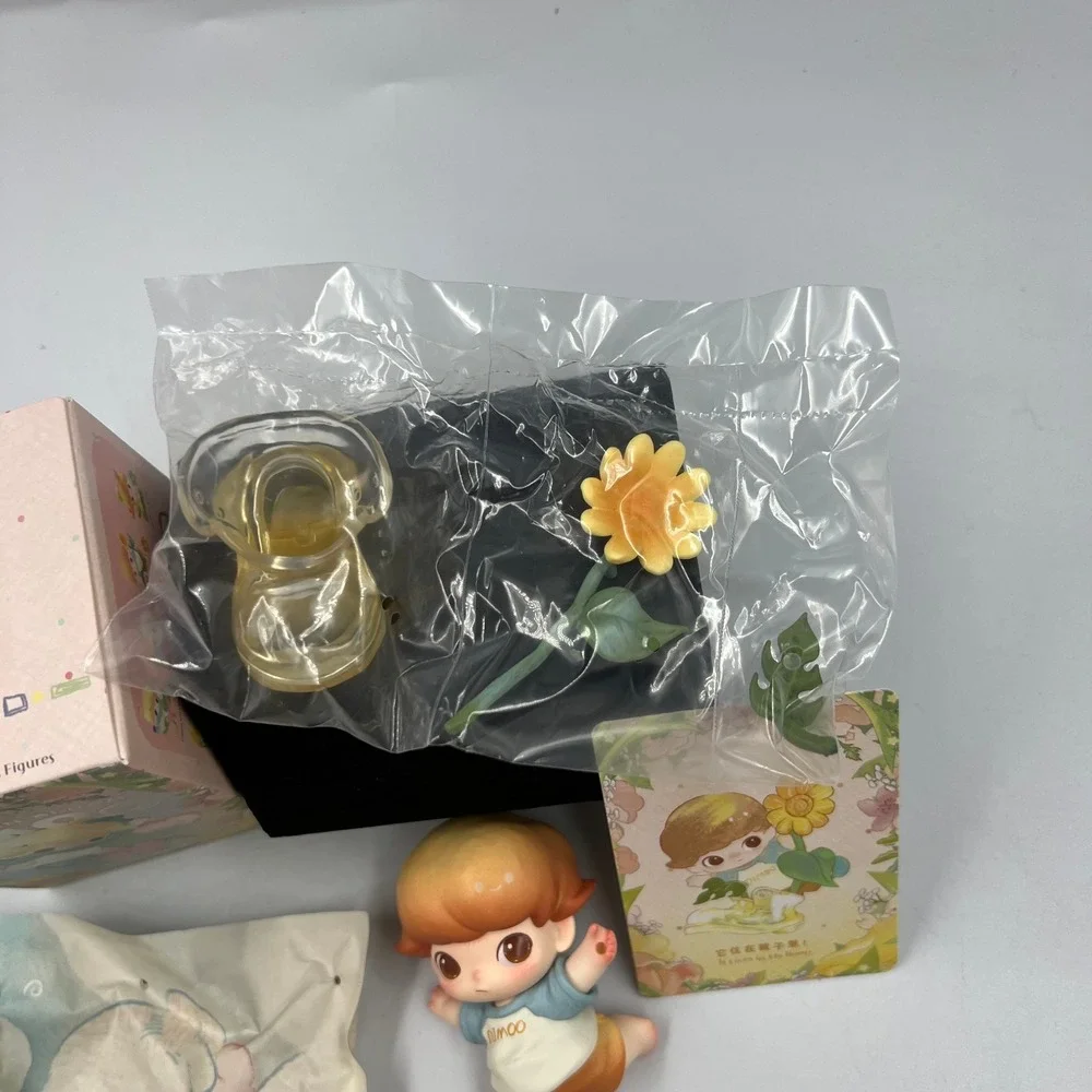 POP MART DIMOO Moments in Bloom Falling into Flowers Figure Confirmed Blind Box